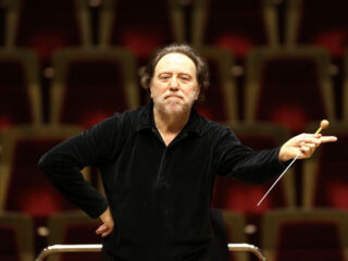 Alt Marie-Nicole Lemieux soleert