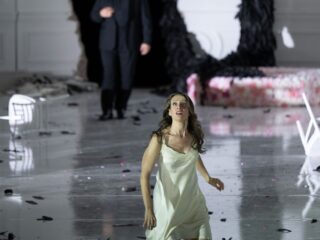 Semele: de god en de golddigger