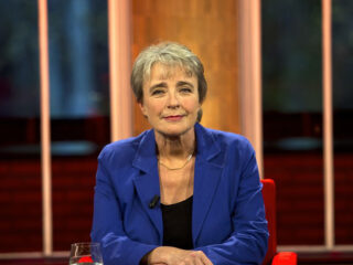 Presentatrice en journalist Clairy Polak (67) overleden