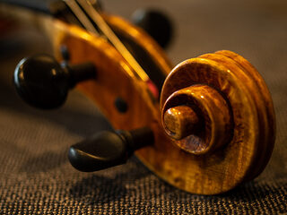 Bachs Concert voor twee violen en strijkers door Combattimento