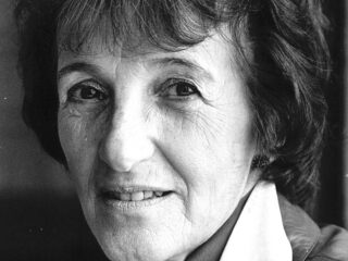 Luister naar Het bittere kruid van Marga Minco