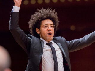 Rafael Payare leidt Sjostakovitsj’ Tiende symfonie