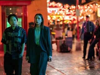 'Interior Chinatown' krijgt muziek van componisten Mark Mothersbaugh en Nick Lee