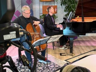 Cellist Johannes Moser te gast in Podium: "Brittens sonate in C groot is een perpetuum mobile"