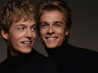 Lucas & Arthur Jussen spelen Roukens