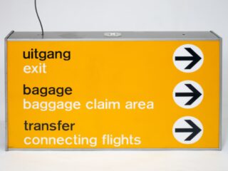 Van Artifort-bankje tot Schiphol-pijl: zo herken je Kho Liang Ie