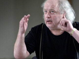 Dirigent Pieter Jan Leusink weer op tournee, ondanks uitspraak over seksuele intimidatie