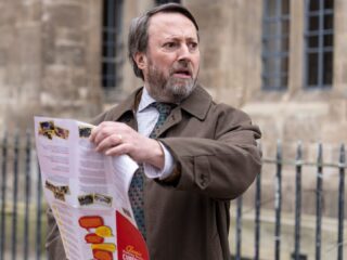 Deze Brat-componist maakt samen met Nathan Klein de muziek voor de BBC-serie 'Ludwig'