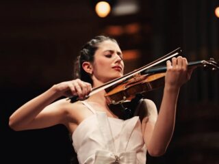 María Dueñas - Homage to Heifetz