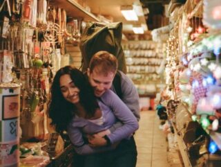 Emile Mosseri verzorgt de muziek bij het drama 'Preparation for the Next Life'