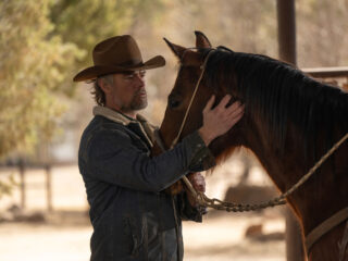 Jeff Cardoni scoort de Netflix-serie 'Ransom Canyon'