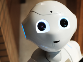 Onderzoek: kinderen studeren beter muziek met robot