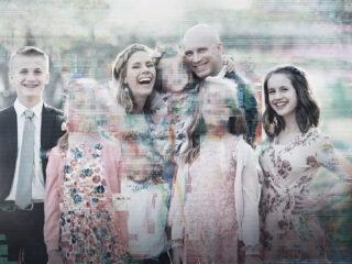 Deze muziek van Mat Davidson hoor je in de documentaire 'Devil in the Family: The Fall of Ruby Franke'