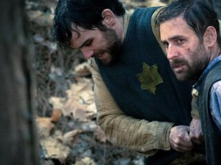 Deze muziek van Erez Koskas hoor je in het historisch drama 'The World Will Tremble'