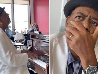 Vliegveldpianist ontvangt 60.000 dollar fooi