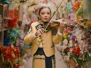 Soundtrack 'Going Varsity in Mariachi' online te beluisteren
