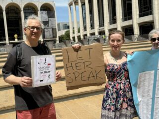 Musici in stil protest tegen spreekverbod hoornist door New York Philharmonic