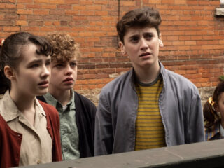 Deze muziek van Benjamin Wallfisch hoor je in de serie 'IT: Welcome to Derry'