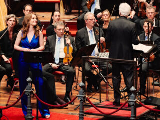 Bekijk The Death of Klinghoffer van John Adams