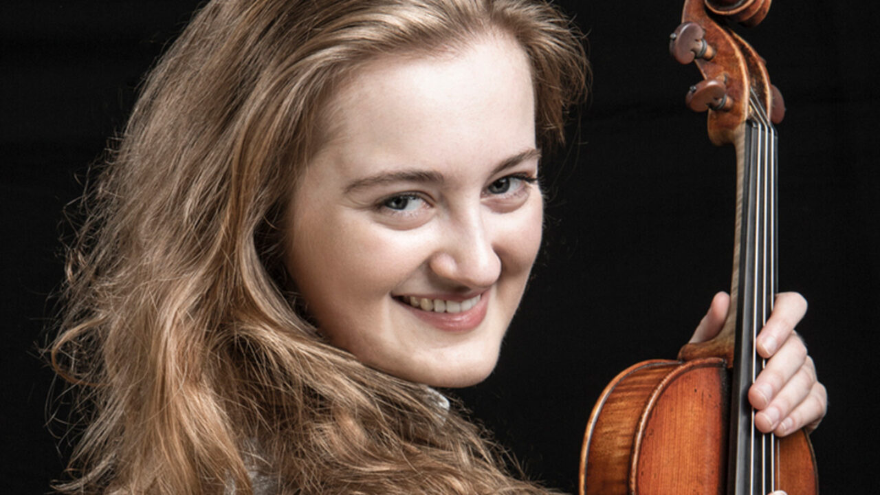 Violist Noa Wildschut met De vier jaargetijden van Vivaldi en Piazzolla