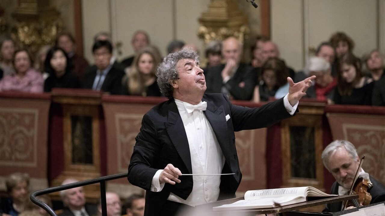 Bychkov leidt Glanert en Mendelssohn NPO Klassiek