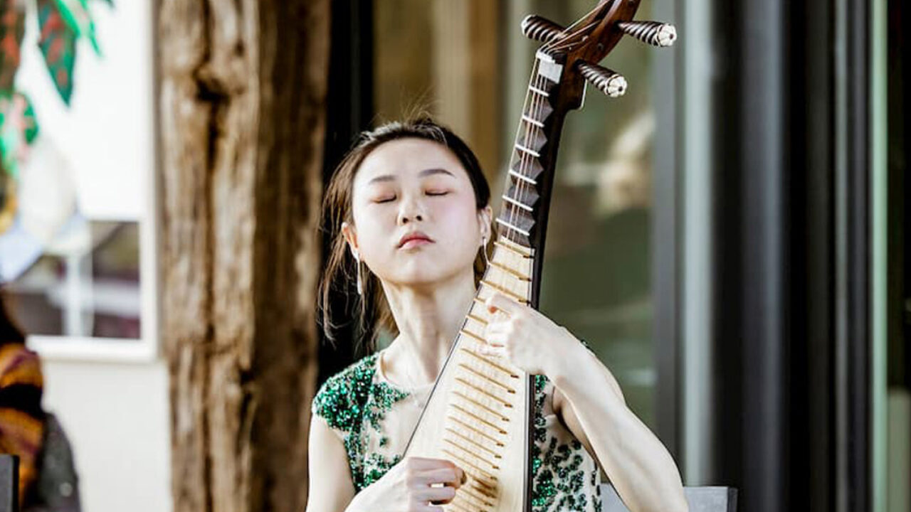 Atlas Ensemble speelt 283 Strings