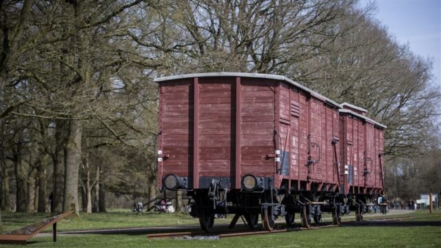 Alles moest normaal lijken op foto's kamp Westerbork