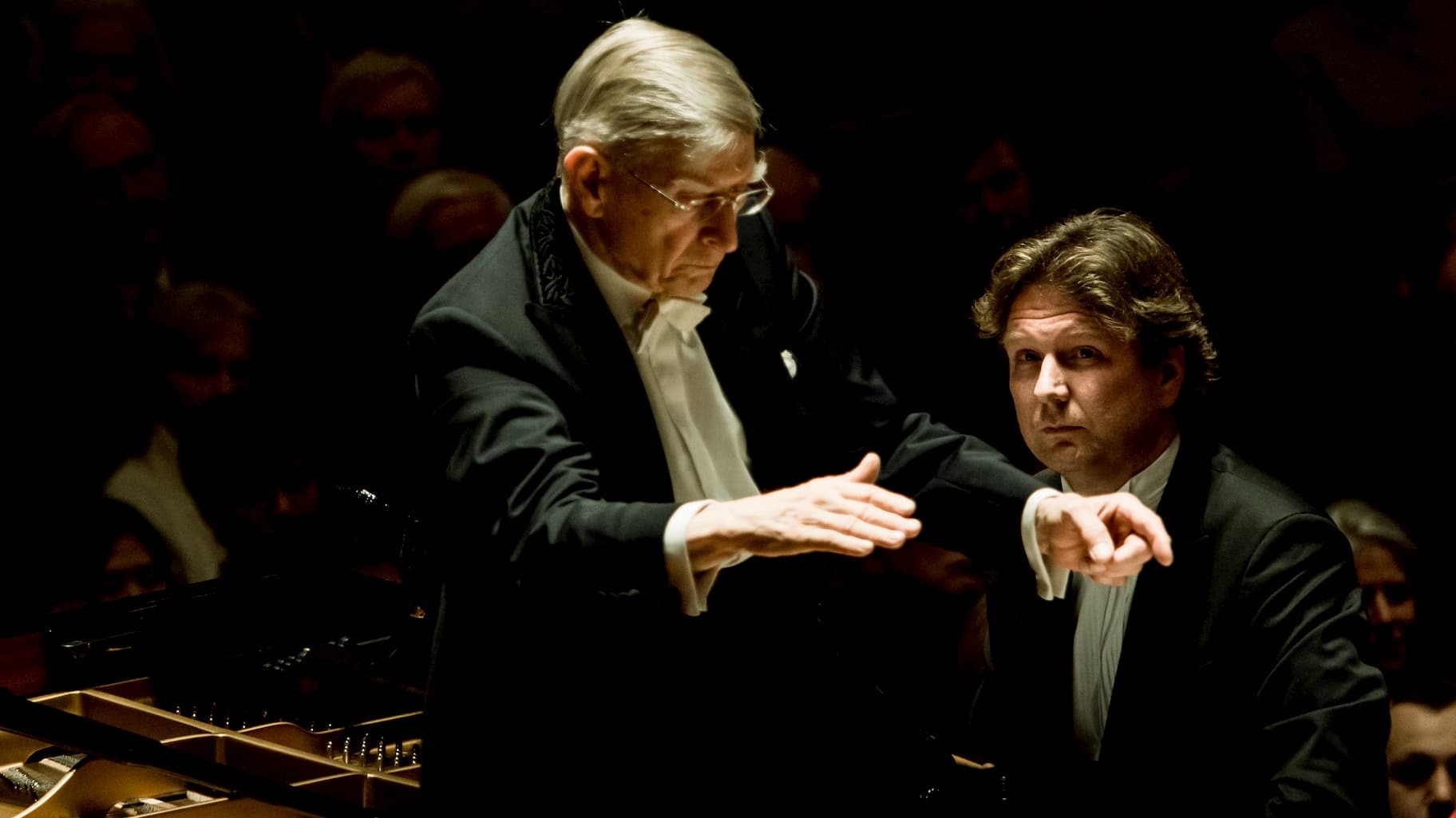 Pianist Jeroen Bal is solist in Poesis van Ingvar Lidholm o.l.v. Herbert Blomstedt