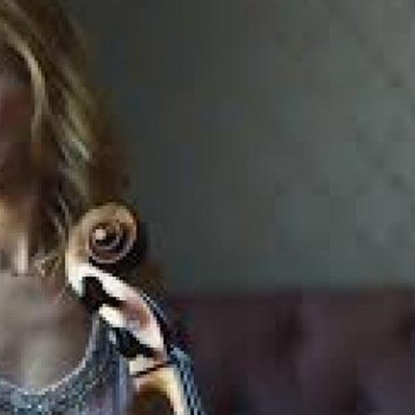 Sol Gabetta speelt Sjostakovitsj