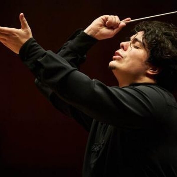 Bach+twee eeuwen: Stravinsky, Berg en Mascagni