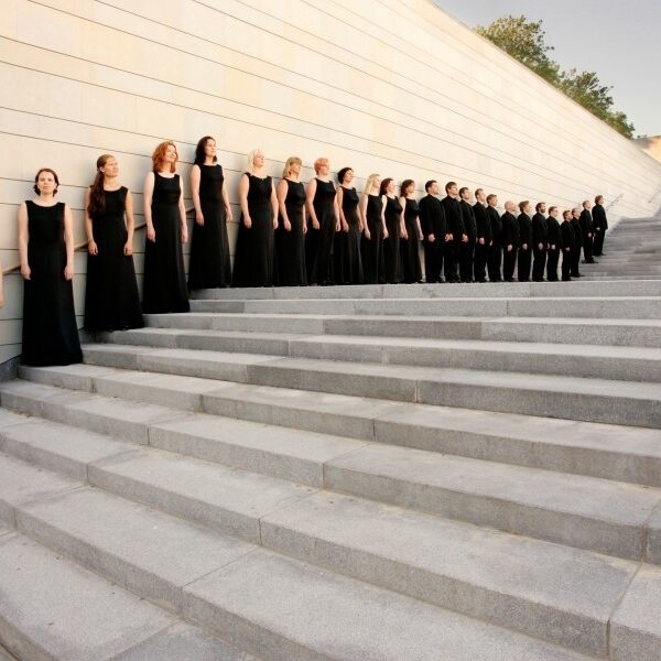 Ests Filharmonisch Kamerkoor ; Rachmaninov en Pärt