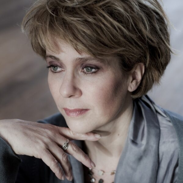 Omroeparchief: Johanette Zomer, sopraan en Fred Jacobs, theorbe