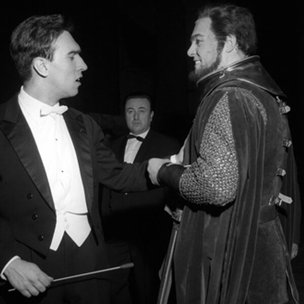 Omroeparchief: Holland Festival 1966: Luciano Pavarotti e.a. en Residentie Orkest, Coro del Teatro Communale di Bologna o.l.v. Claudio Abbado