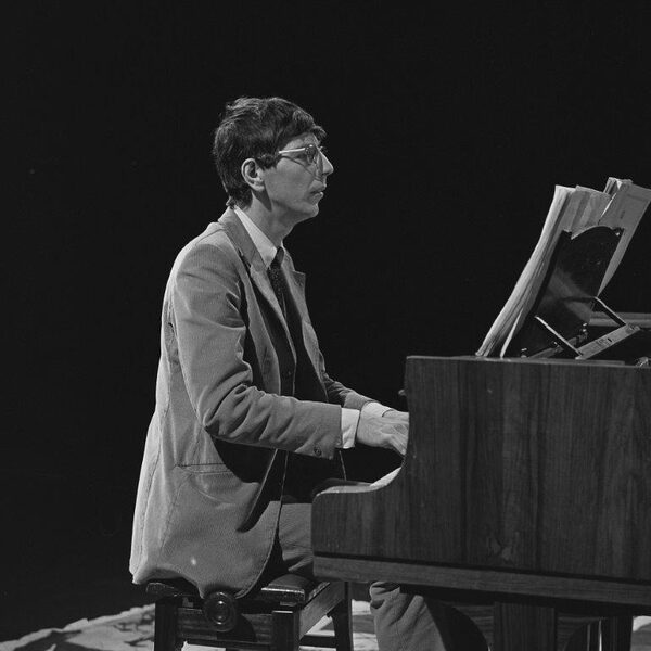 Reinbert de Leeuw kiest voor Satie