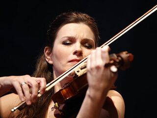 Janine Jansen speelt kamermuziek waar de vonken vanaf spatten