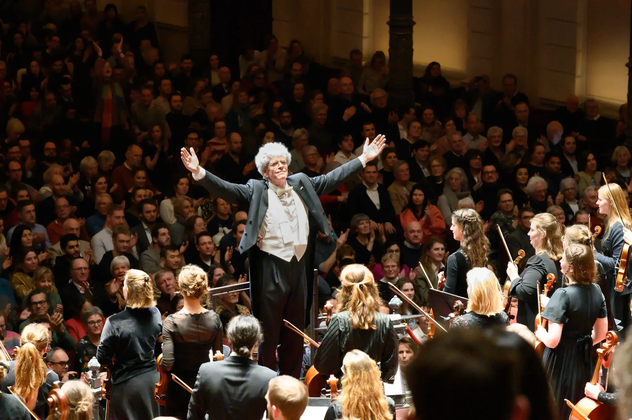 Bas Pollard voor het CREA Orkest