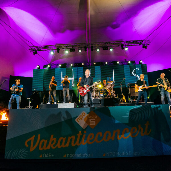Vakantieconcert met Rowwen Hèze: Foto's, aftermovie & gemist