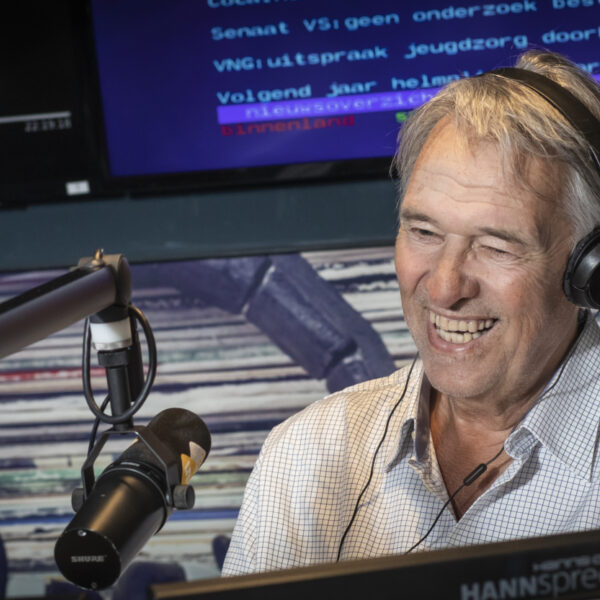 Voormalig NPO Radio 5-presentator Ron Brandsteder (74) overleden