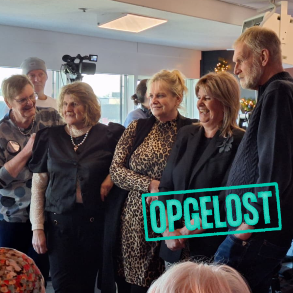 Kerst: Helen zocht biologische vader Simon