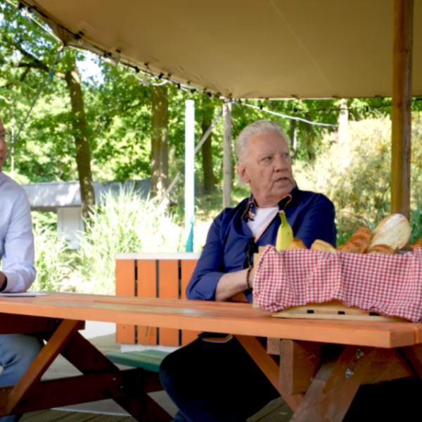 YouTube zomerserie Bert & Breakfast: "En toen ben ik 'm gesmeerd"
