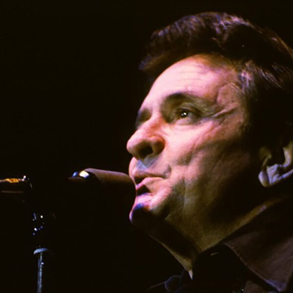 Het verhaal achter 'Ring Of Fire'