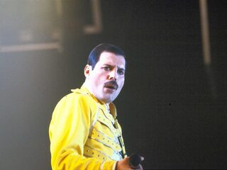 Het verhaal achter 'Somebody To Love' van Queen