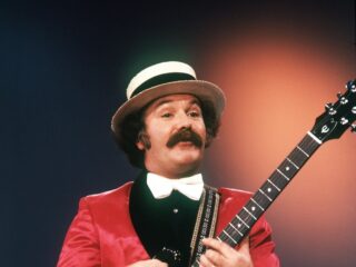 Zo vader zo zoon: Kees Haak vertaalt werk van vader Nico