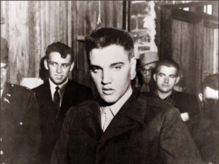 De invloedrijke Elvis-echo op 'Heartbreak Hotel'