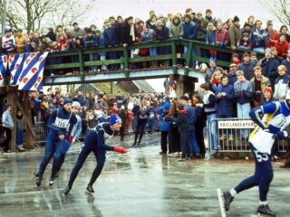 Herbeleef de Elfstedentocht van 1985 op NPO Radio 5