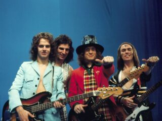 Tussen John Lennon en boze zakenlui werkt Slade aan 'Merry Xmas Everybody'