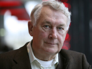 Presentator Koos Postema (93) overleden