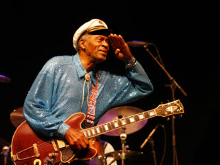 Waarom begint bijna ieder Chuck Berry-nummer met hetzelfde gitaarintro?