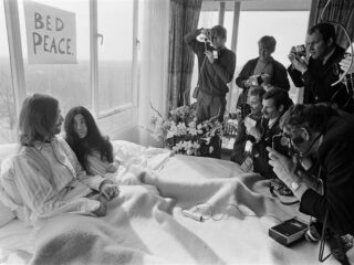 Van John en Yoko tot Ike en Tina: 8 bekende muzikale koppels