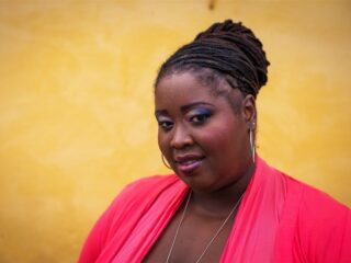 Luister 'Zo klinkt echte liefde' - onze podcast-tip tijdens de Pride